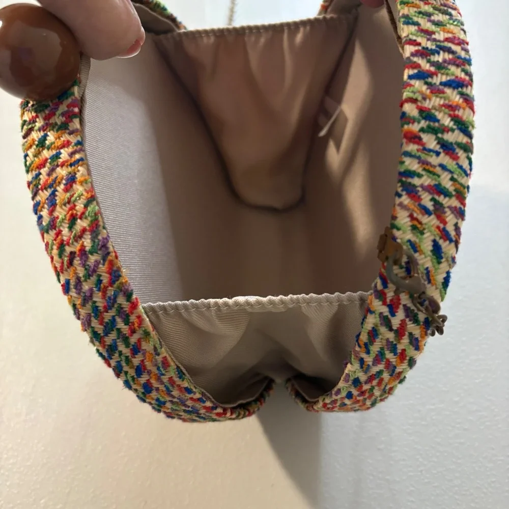 Love Kuza Multi Woven Straw Round Crossbody Bag Rainbow Chevron Kiss Lock Clutch